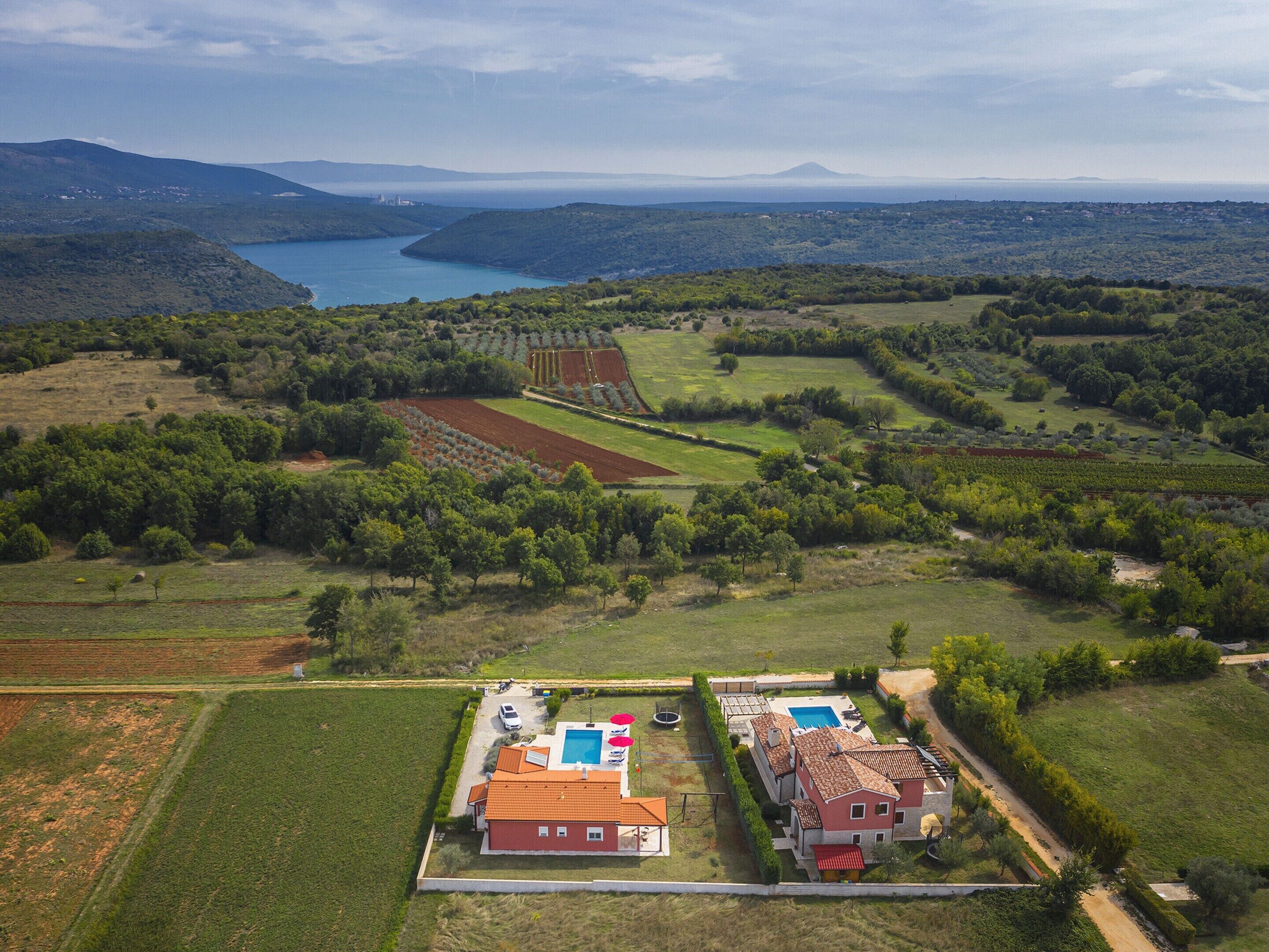 Villa | Pool | Inomhuspool och utomhuspool