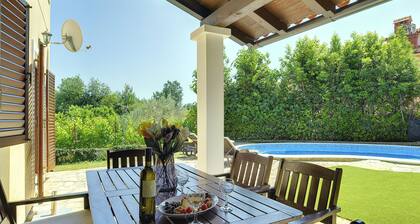 Holiday Home in Medulin With Pool