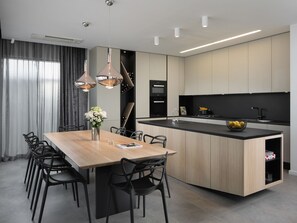 Dining - Villa in Pula With Pool Near Roman Ruins (Medulin)