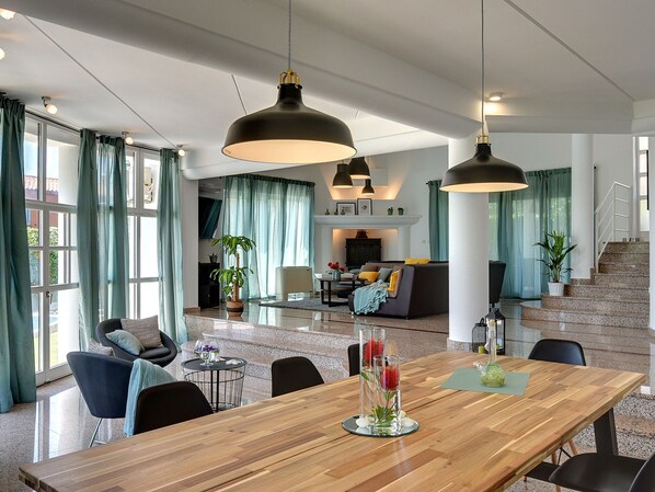 Villa | Private kitchen - Villa in Medulin With Garden, Private Pool and Sauna Near the Center (Medulin)