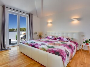 Villa | 4 slaapkamers, individueel gemeubileerd, beddengoed