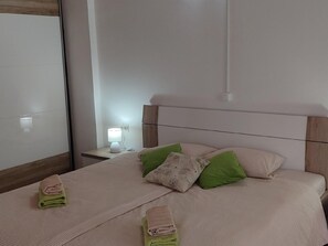 하우스 | 2 개의 침실, 각각 다르게 가구 비치, WiFi, 침대 시트