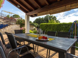 House | Dining - Villa in Kujici Near Beach With Pool (Barban)