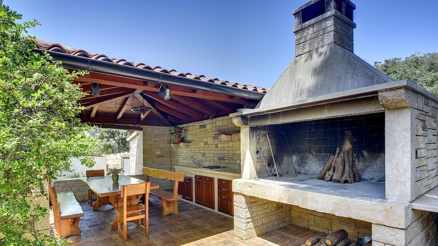 Holiday Home in Valtura With Swimming Pool
