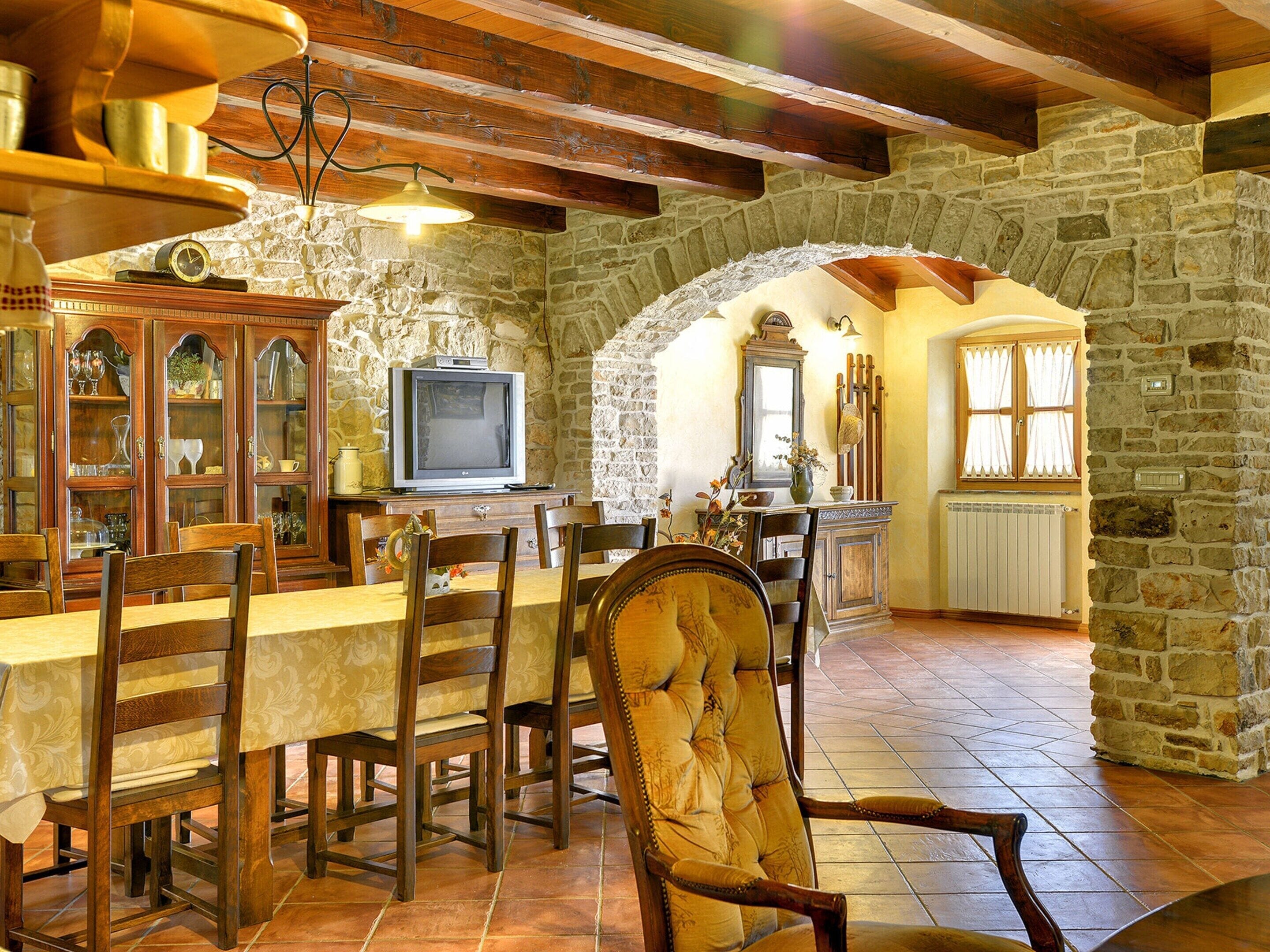 House | Dining