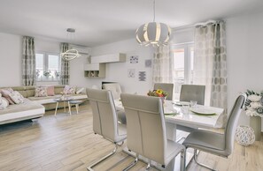 Villa | 3 hálószoba, egyedi berendezés és ágynemű