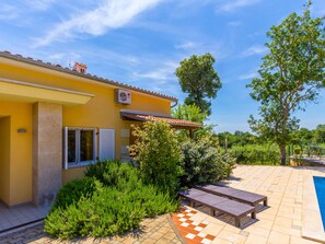 Apartment | Exterior - Charming Apartment in Pula With Swimming Pool (Liznjan)