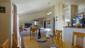 Unclassified image, 4 of 33, button - Homely Apartment in Pula near Beach (Pula)