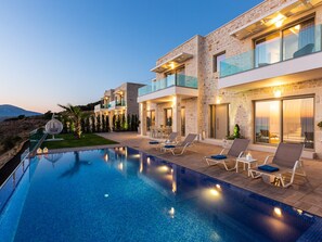 Villa | Piscine | Piscine couverte, piscine extérieure