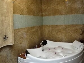Bathroom - Cozy Villa Irida at Tersanas Chania with Private Pool near Beach & Restaurants (Chania)