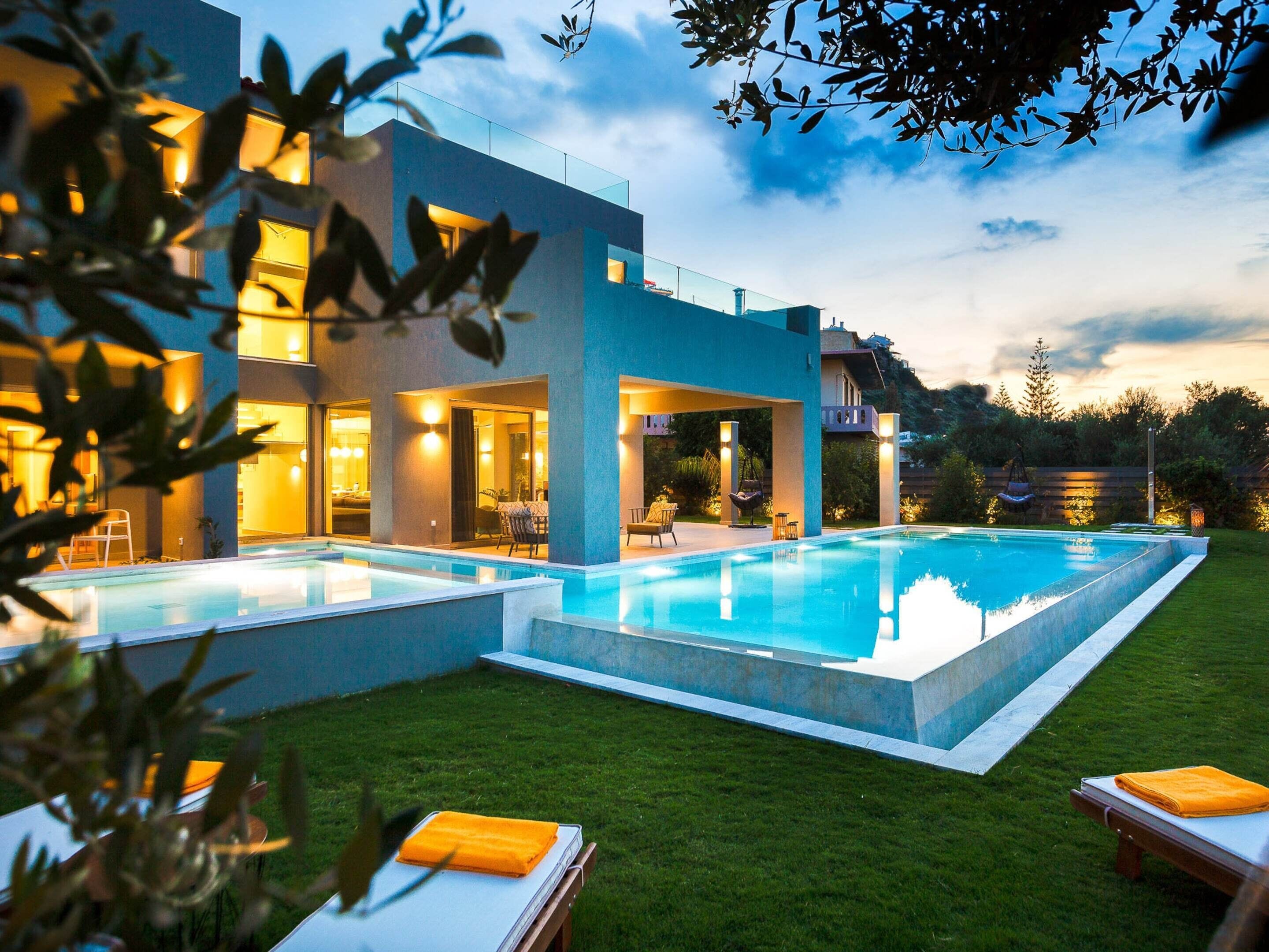 Villa | Pool | Inomhuspool och utomhuspool