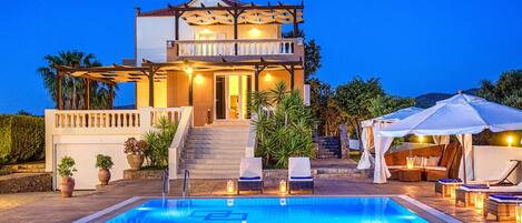 Villa | Pool | Indoor pool, outdoor pool, sun loungers