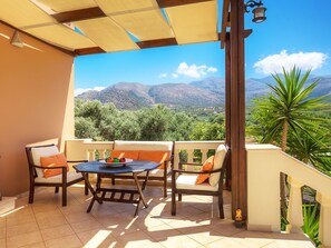 Exterior - Spacious Villa with Private Pool & Outside Bar near Sea in Sisi (Agios Nikolaos)