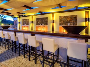 Dining - Spacious Villa with Private Pool & Outside Bar near Sea in Sisi (Agios Nikolaos)