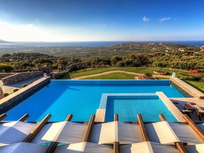 Villa | Pool | Indoor pool, outdoor pool - Great Villa, Enormous Pool, Nice Location near Village Sisi (Agios Nikolaos)