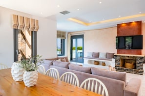 Villa | Restaurantes