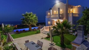 Villa | Basseng