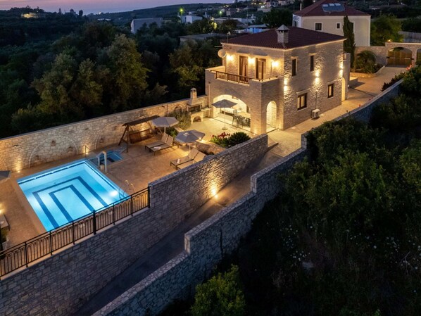 Villa | Pool | Indoor pool, outdoor pool