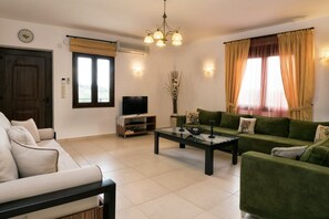 Villa | Living room