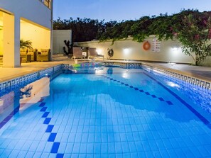 Outdoor pool - Majestic Villa in Sfakaki With Private Garden (Rethymno)