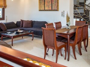 Dining - Majestic Villa in Sfakaki With Private Garden (Rethymno)