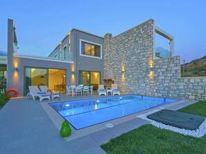 Villa | Piscine | Piscine intérieure, piscine extérieure