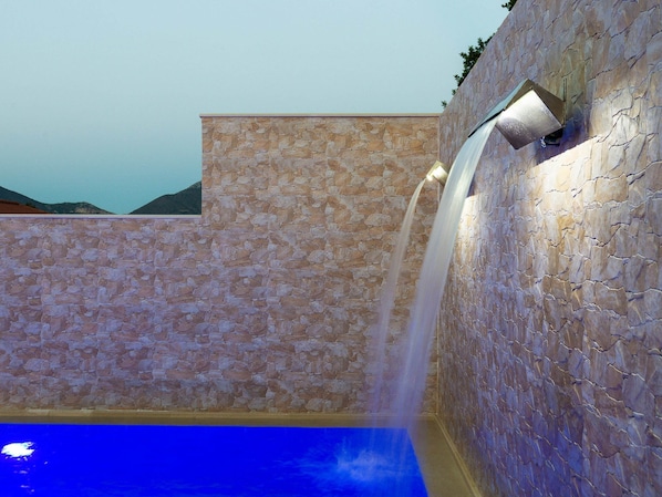 Villa | Bathroom