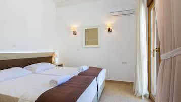 Villa | 4 Schlafzimmer, individuell eingerichtet, Bügeleisen/Bügelbrett