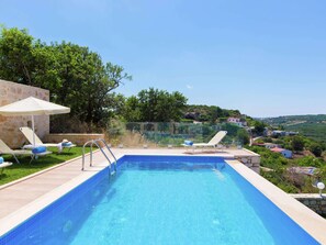 Villa | Pool | Indoor pool, outdoor pool - Splendid Villa in Achlades with Private Pool near Bali (Mylopotamos)