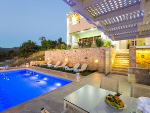 Villa | Pool | Indoor pool, outdoor pool - Splendid Villa in Achlades with Private Pool near Bali (Mylopotamos)
