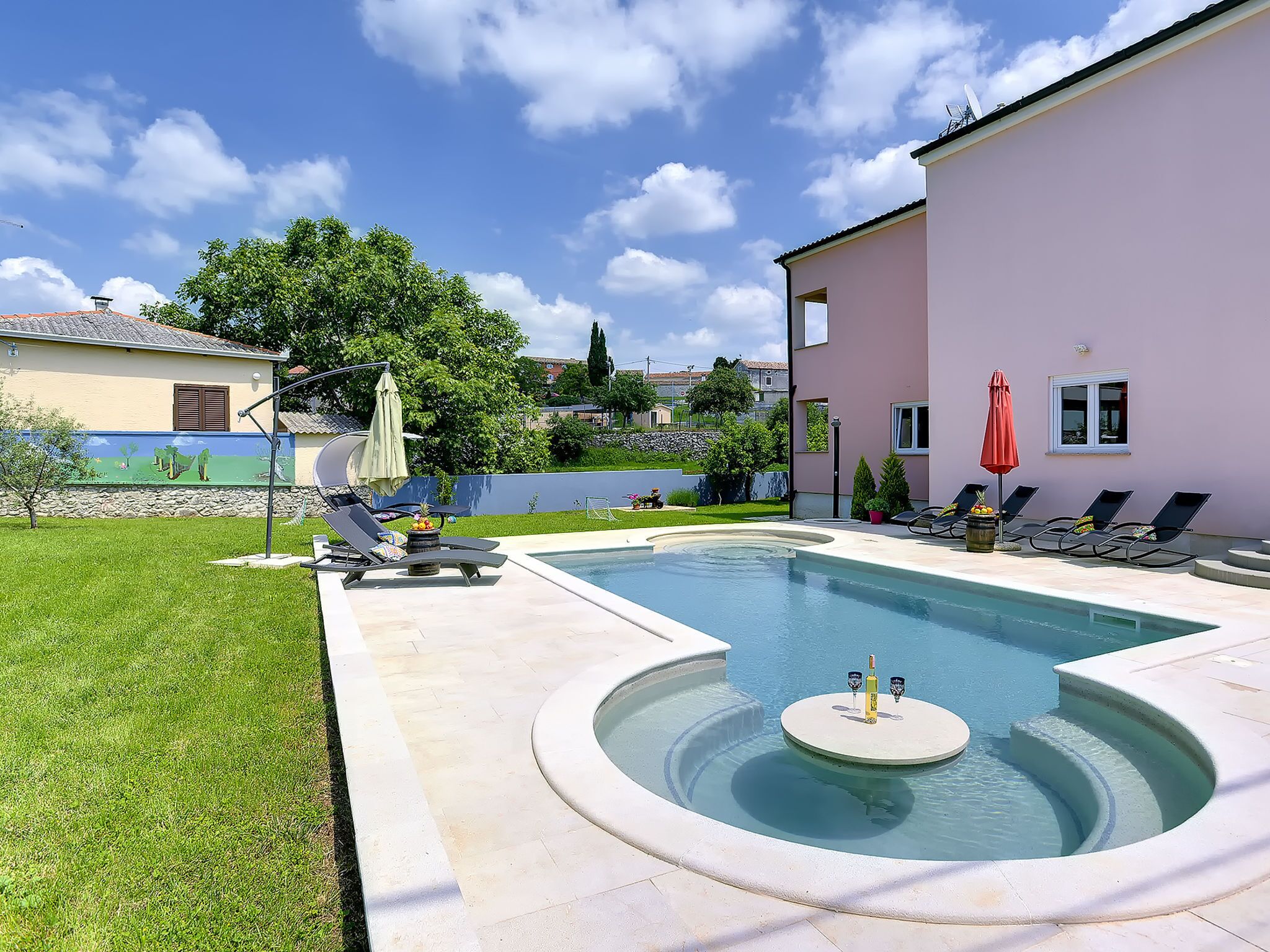 Outdoor pool, a heated pool