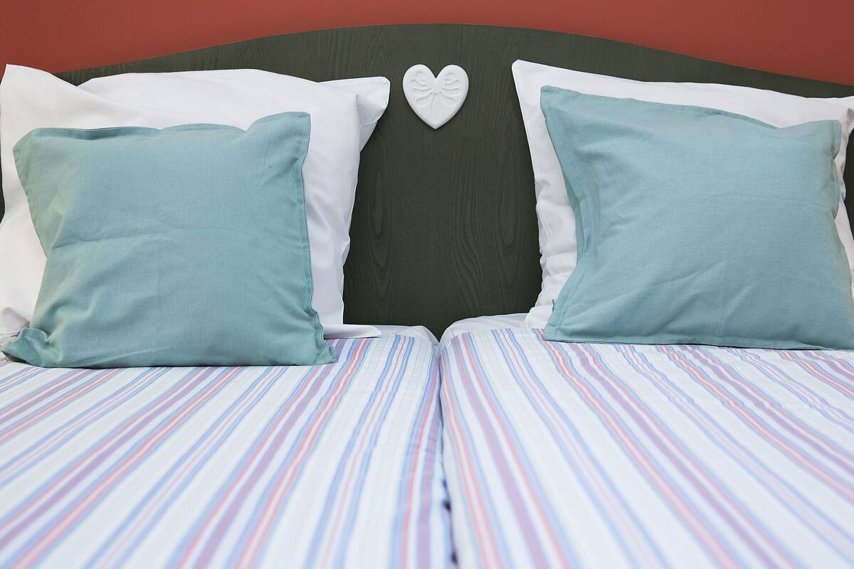 Appartement | Lit de bébé, literie fournie