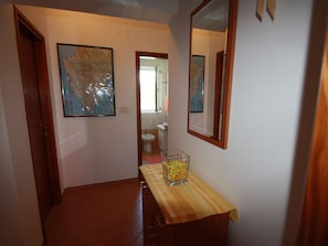 Reception - Nice Apartment for 5 People With Balcony Near the Beach, Wifi, AC (Tar-Vabriga)