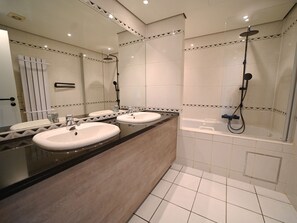 Apartment | Bathroom - Apartment in Belgium With Bubble Bath (Durbuy)