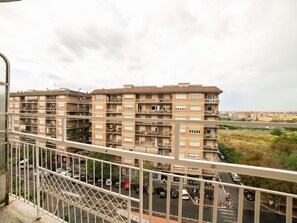 Apartment | Exterior - Belvilla by OYO La Casa di Fabio (Rome)