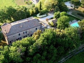 Villa | Exterior - Villa in Montemaggiore With Private Pool (Colli al Metauro)