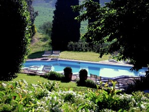 Villa | Alberca | Alberca techada y alberca al aire libre