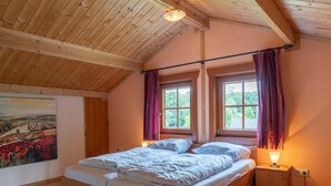 4 bedrooms, individually furnished, bed sheets - Wooden Holiday Home with Microwave near Brunssummerheide (Brunssum)