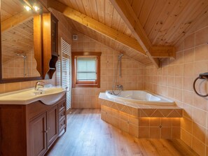House | Bathroom - Wooden Holiday Home with Microwave near Brunssummerheide (Brunssum)