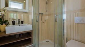 Unclassified image, 5 of 19, button - Elegant Villa in Dramalj With Swimming Pool (Crikvenica)
