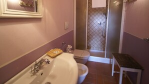 Unclassified image, 4 of 17, button - Spacious Apartment Furnished in Italian Style in the Hills (Montaione)