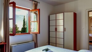 Vila | 4 kamar tidur dan dilengkapi dengan perabotan berbeda-beda
