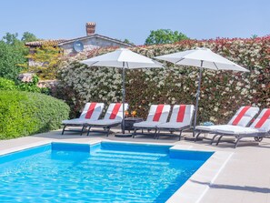 Outdoor pool - Enchanting Villa With Beautiful Stone Architecture and Private Pool (Sveti Lovrec)