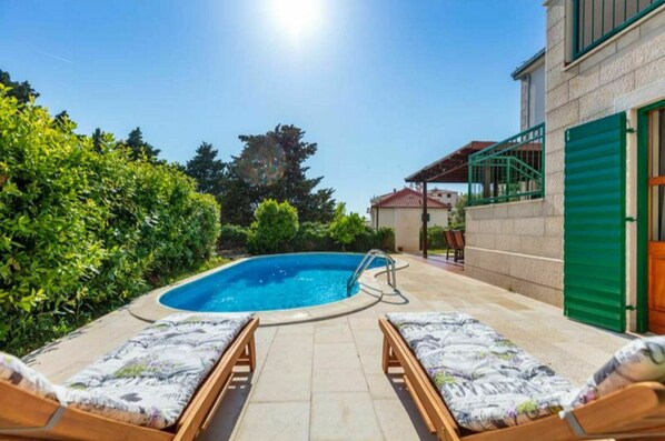Villa | Pool