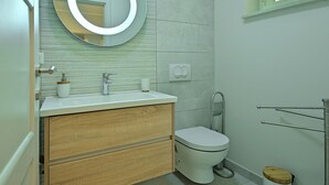 Unclassified image, 5 of 40, button - Spacious Villa With Private Swimming Pool in Kaštelir (Kastelir-Labinci)