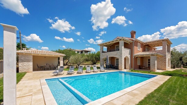 Unclassified image, 1 of 40, button - Spacious Villa With Private Swimming Pool in Kaštelir (Kastelir-Labinci)