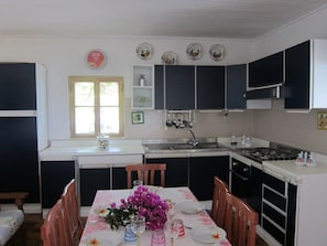 Fridge, oven