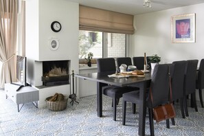 Villa | Restaurantes