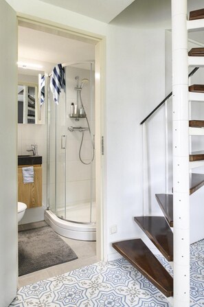 Villa | Bathroom