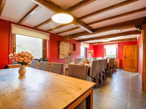 House | Dining